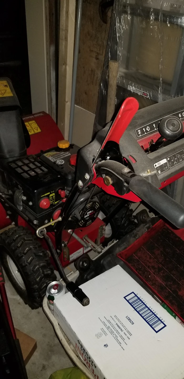 yard machines snowblower, no wear and tear and no rush - photo 2