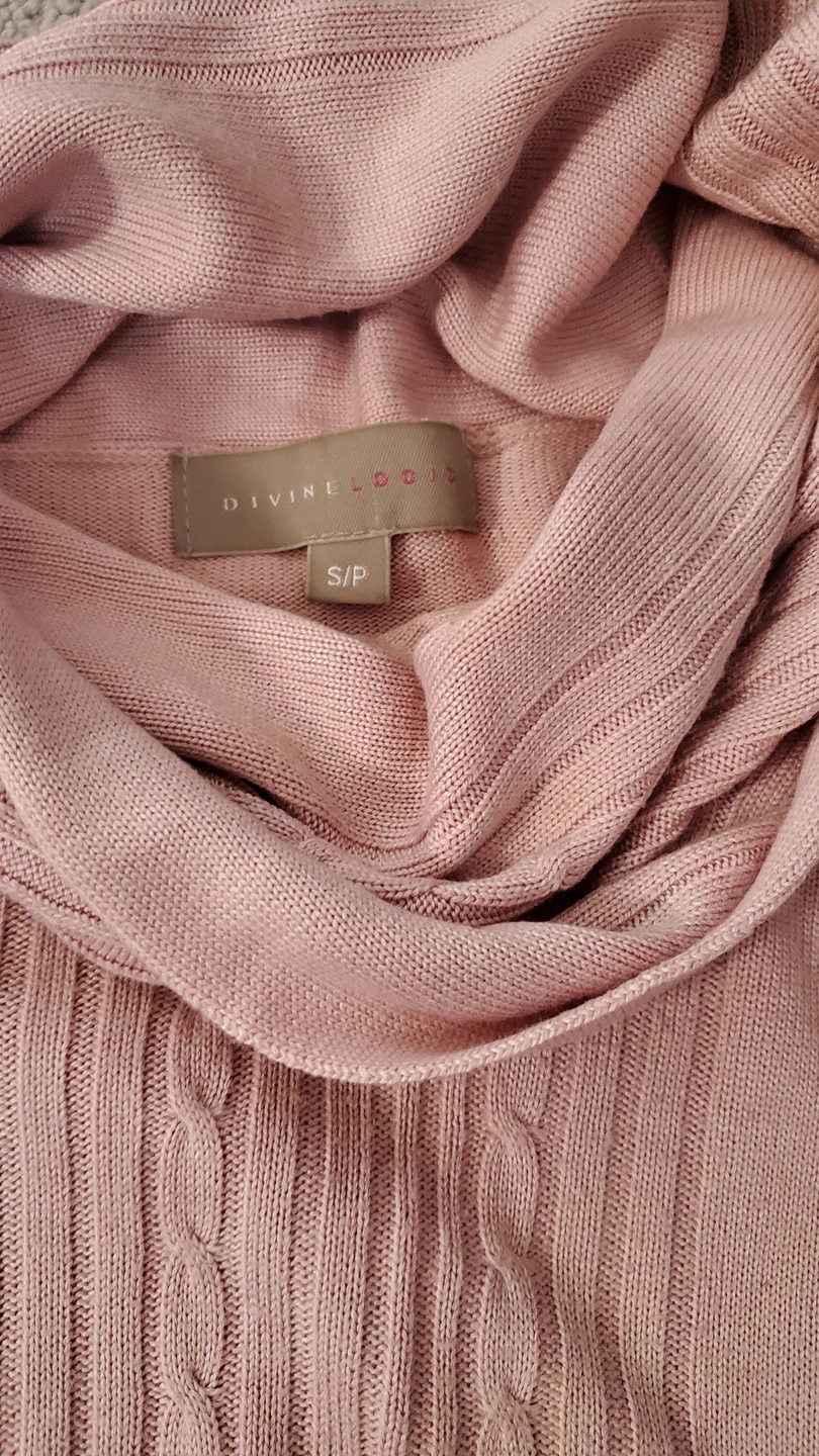#freecycle pink sweater - photo 3