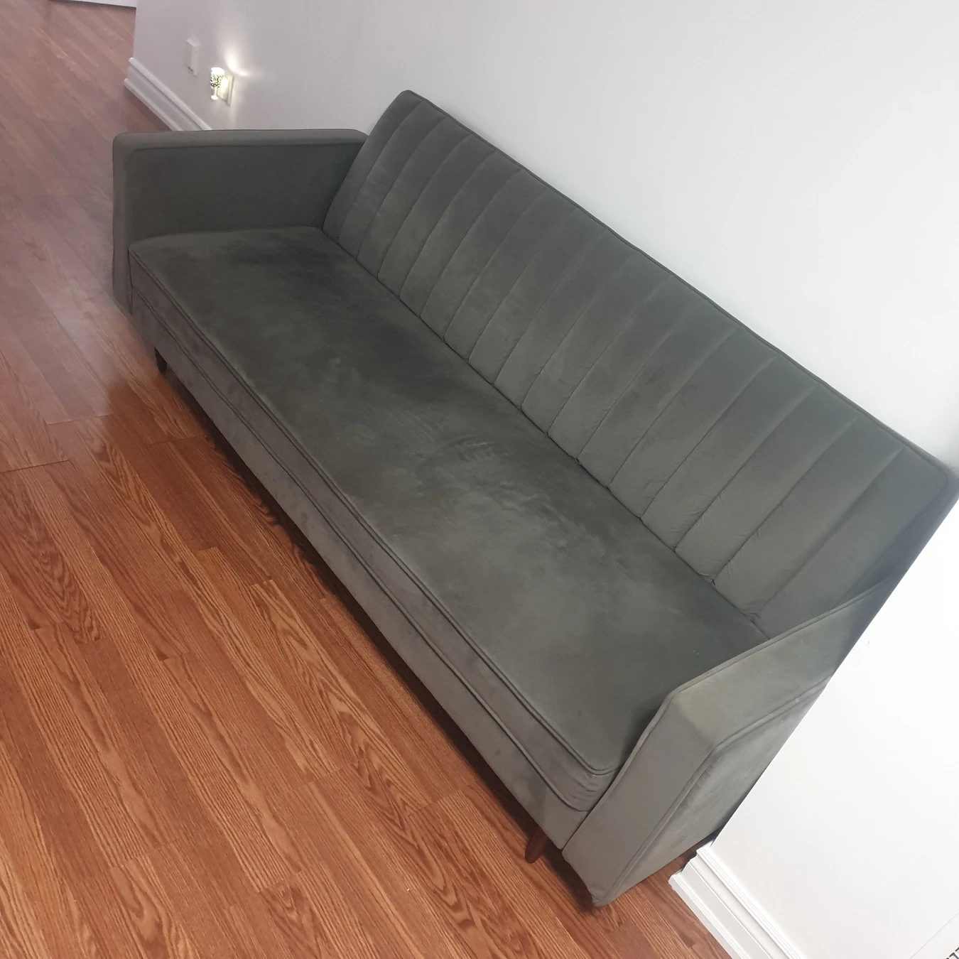 sofa - photo 4