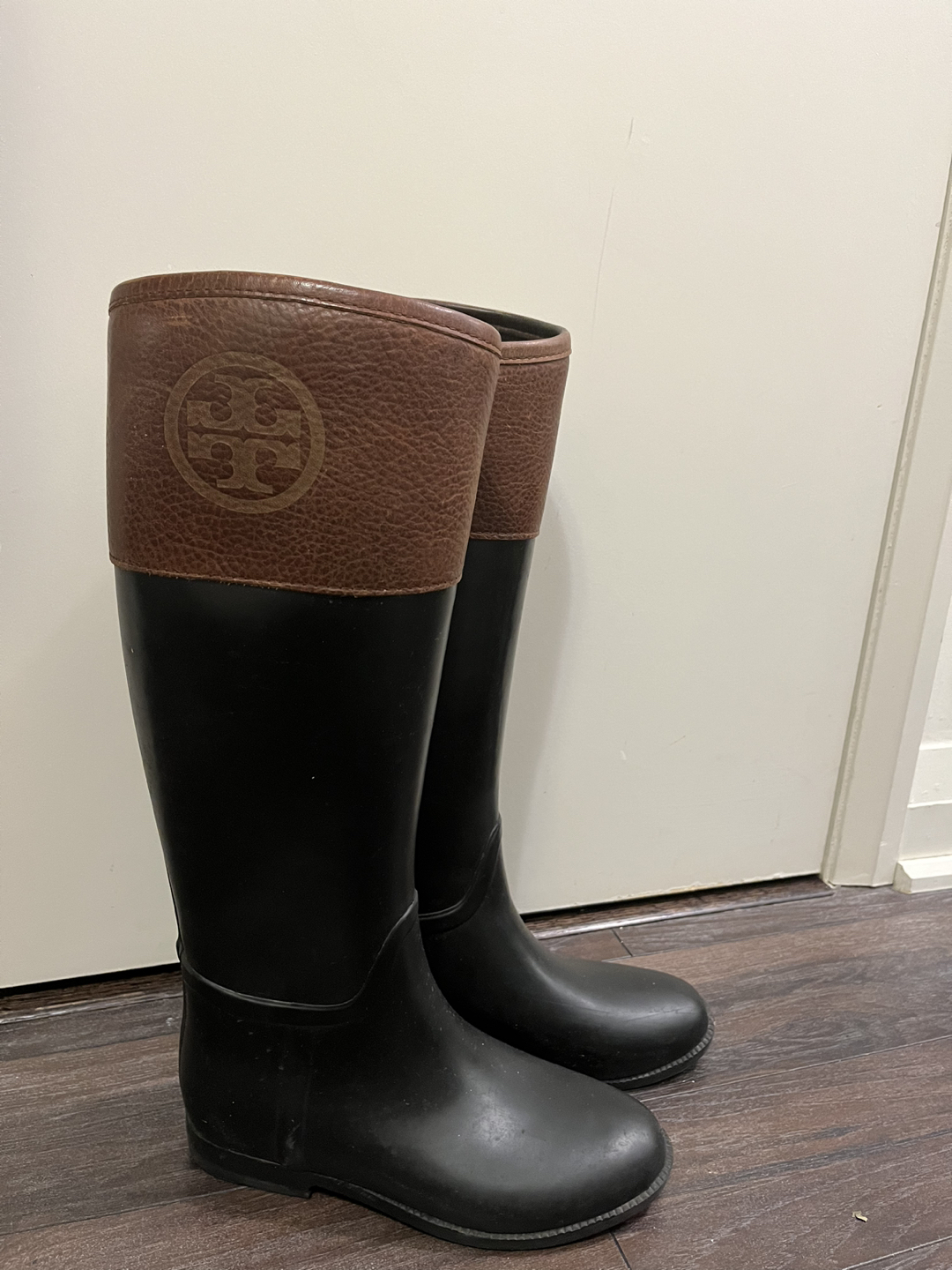 Tory burch rain boots