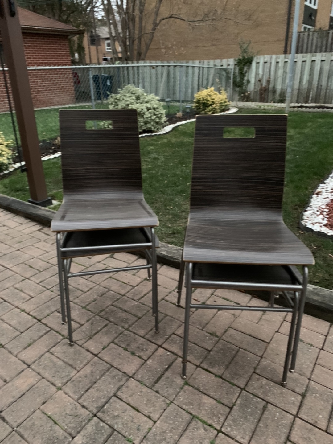 Wooden chairs with metal legs - photo 4