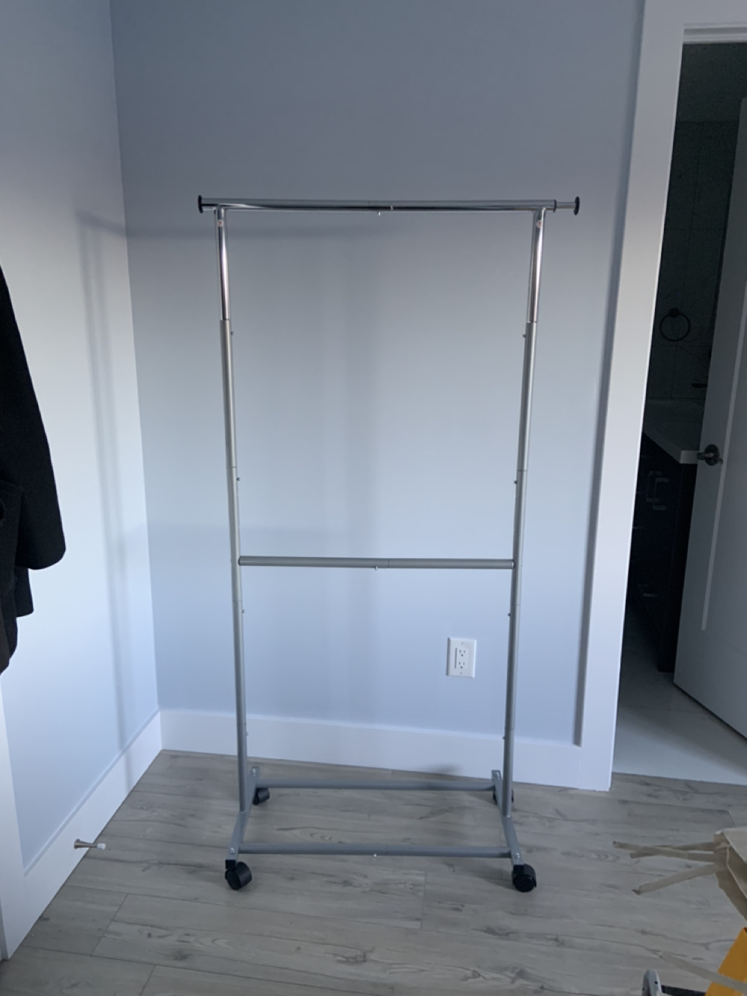 Cloth rack with canvas cover