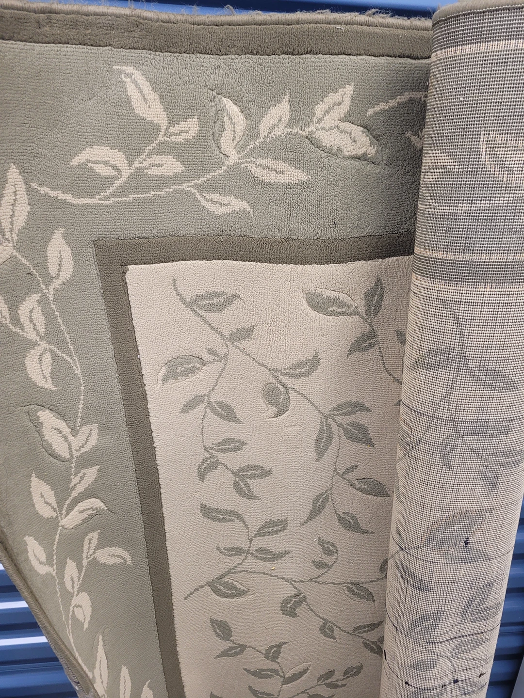 Green 5' by 8' Area Rug thumbnail