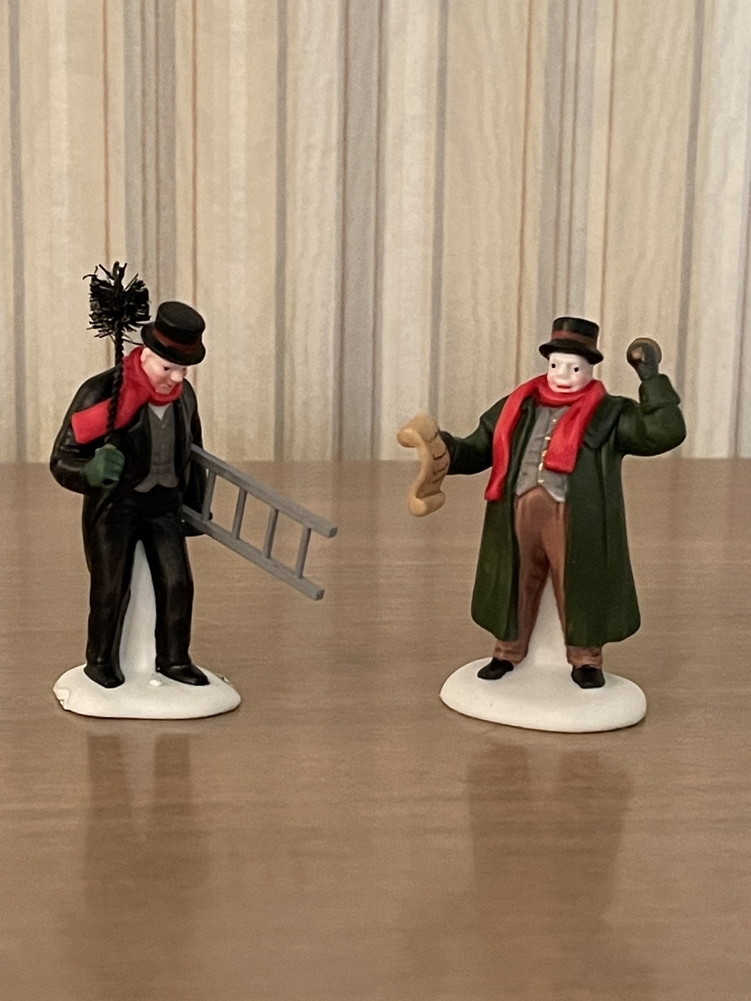 Town Crier & Chimney Sweep 5569-7 
Dept 56 Dicken’s Village thumbnail
