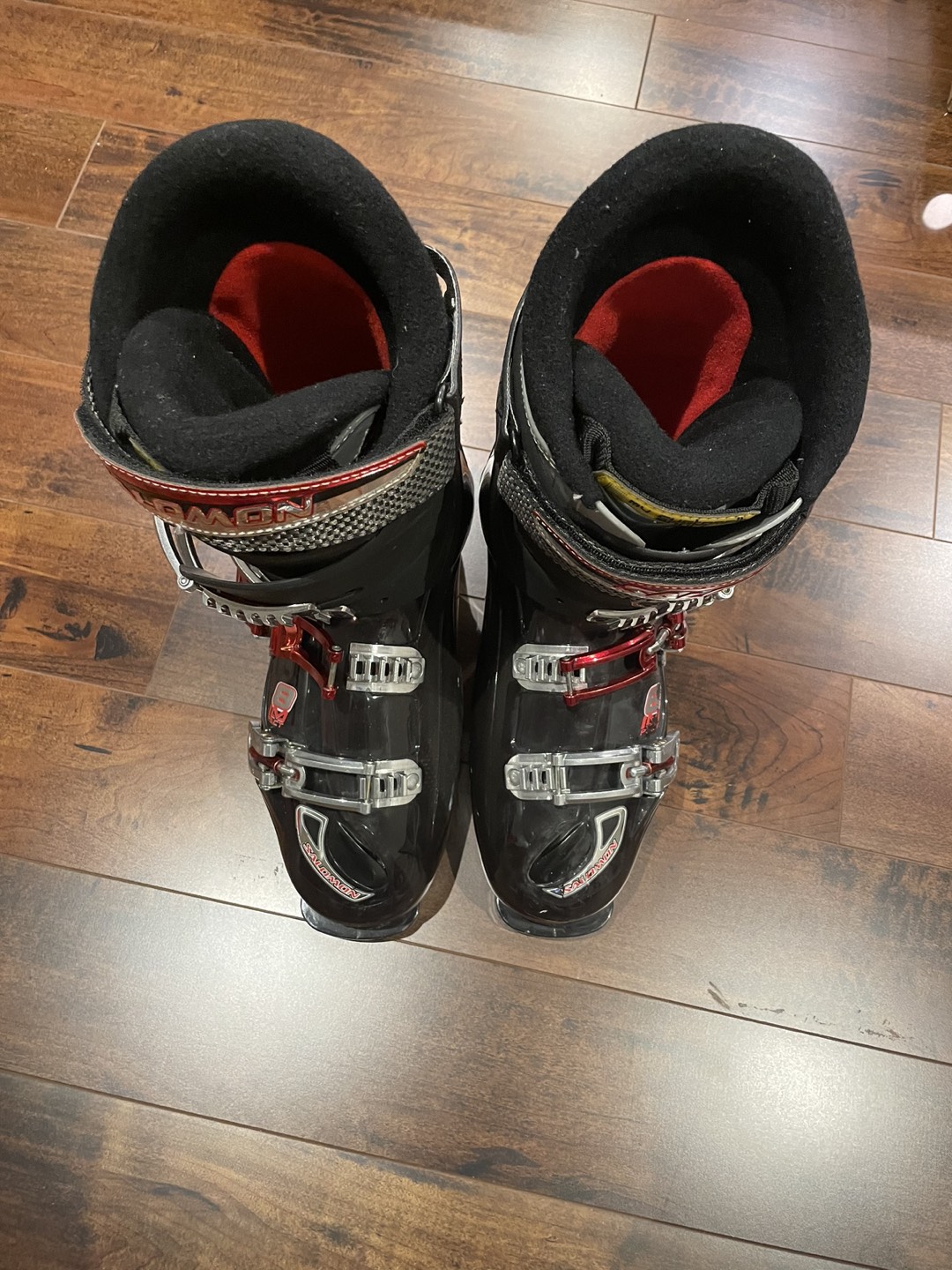 Salomon skiing boots - photo 3