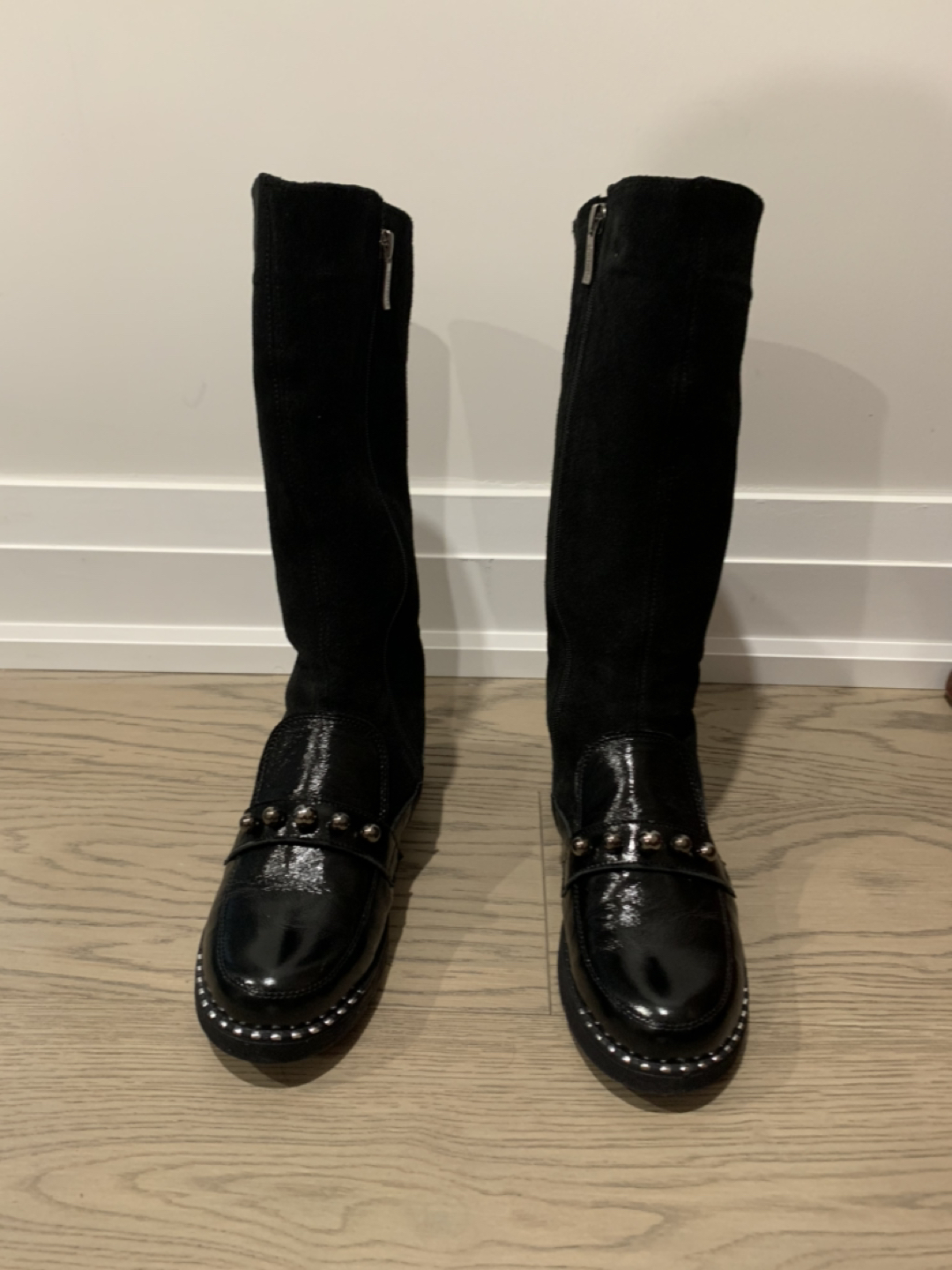 Ladies leather boots