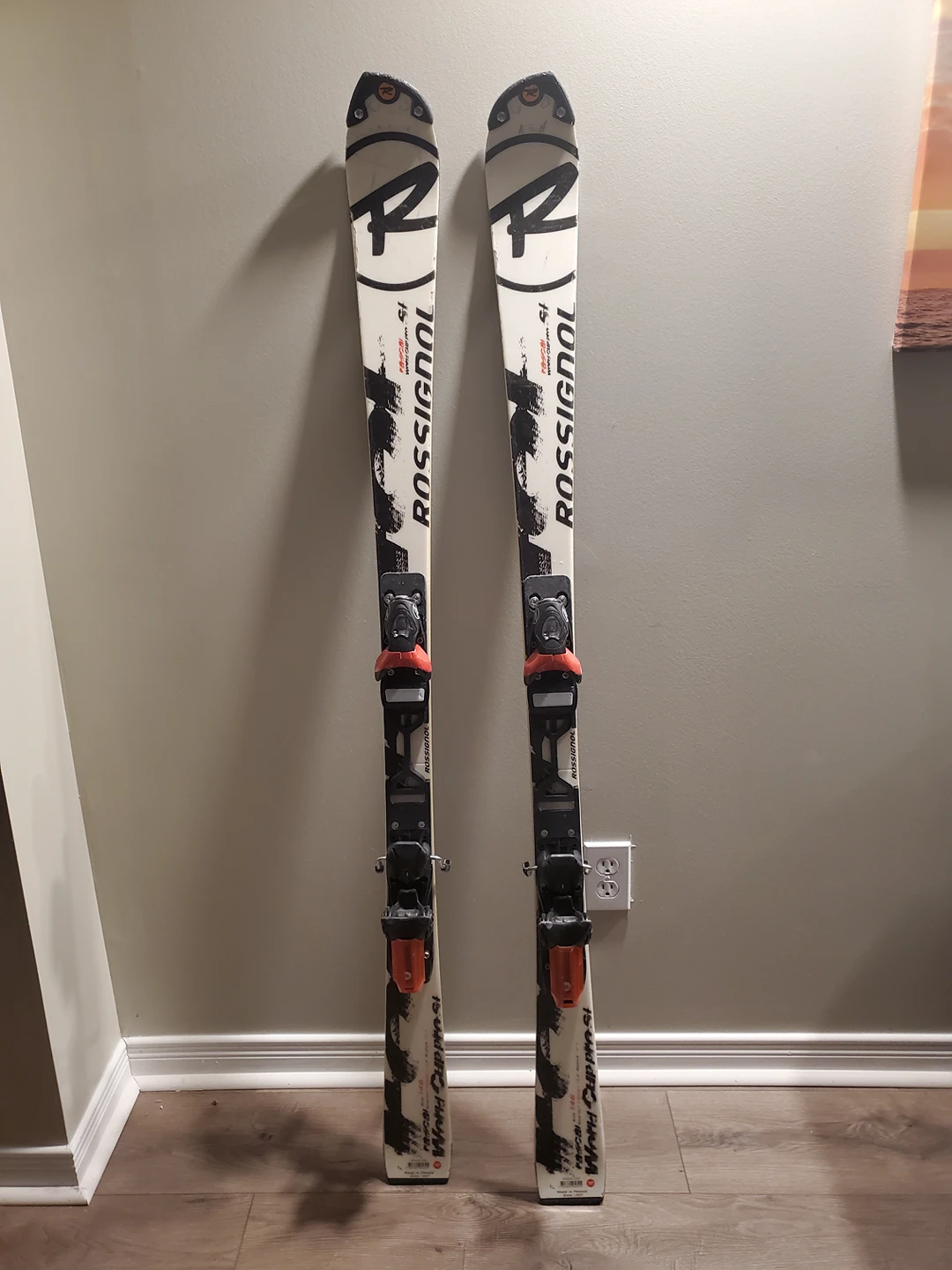 Rossignol Adult Skis (146cm) thumbnail