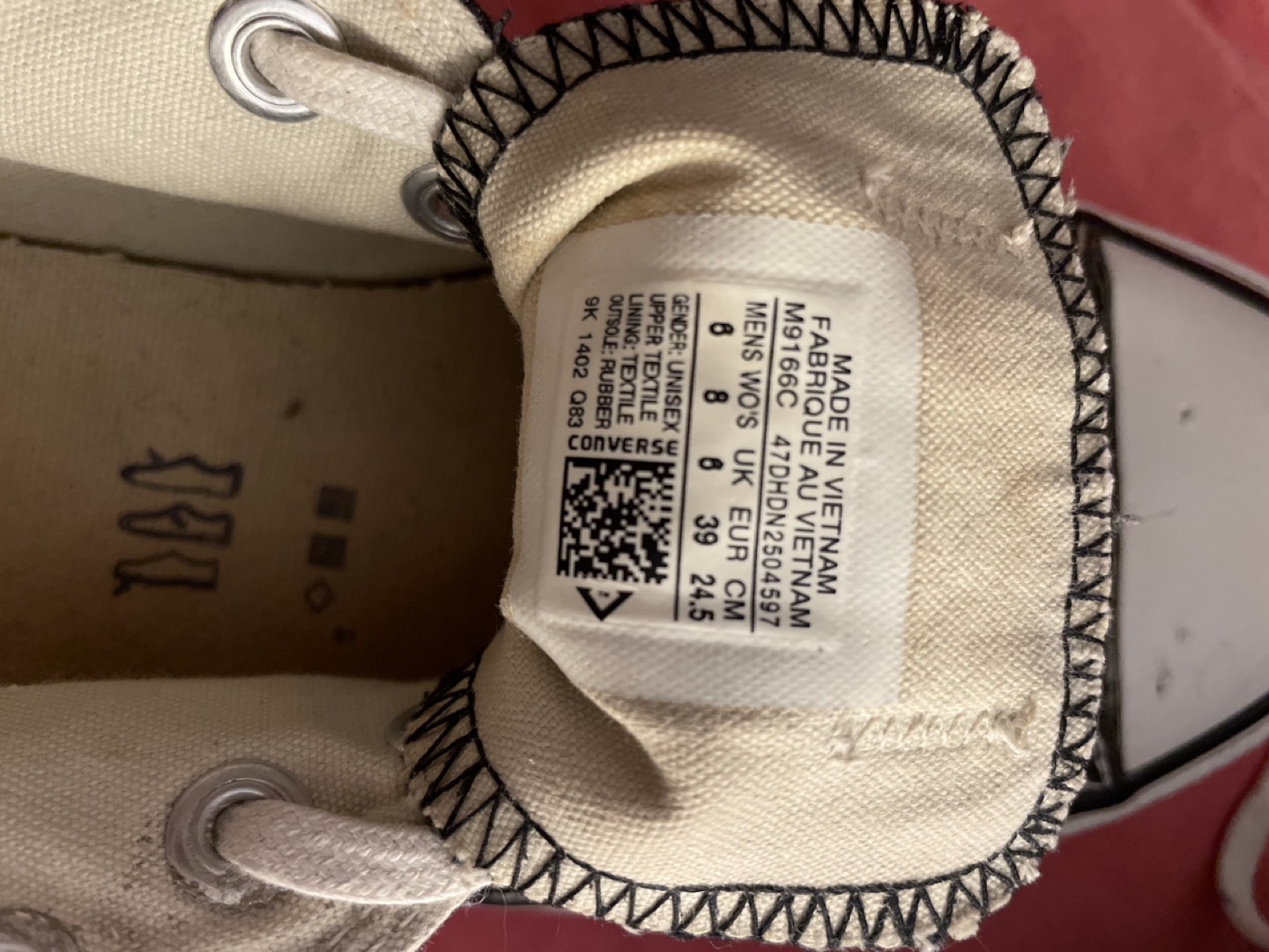 Converse Low Top Chuck Taylors Unisex image indicator(5)