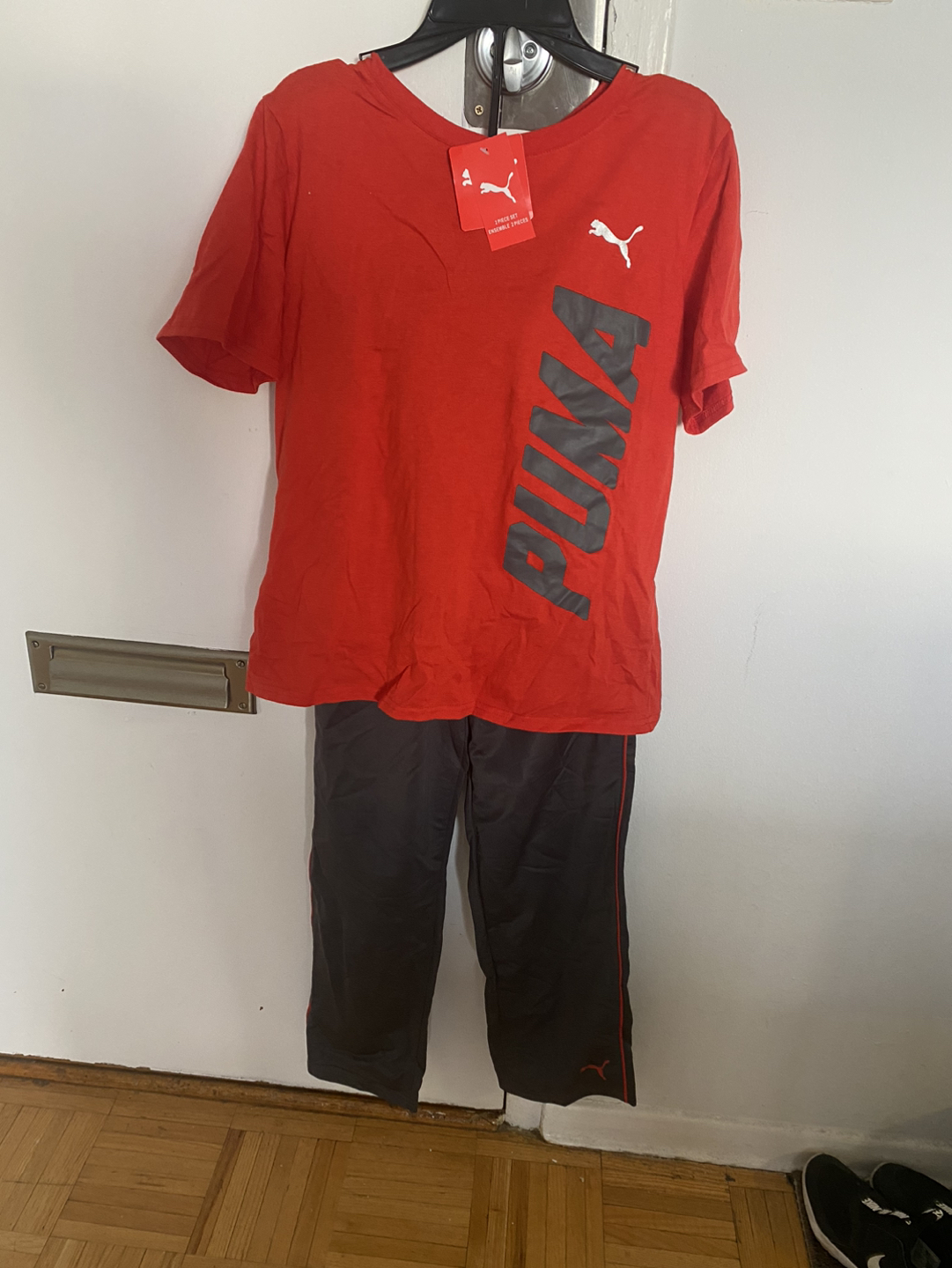 Puma 2 piece set image indicator(2)