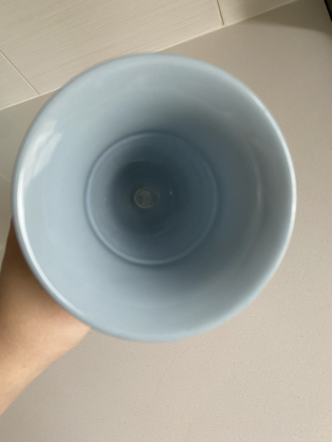 Vintage Wedgwood Etruria & Barlaston Trumpet Vase image indicator(3)