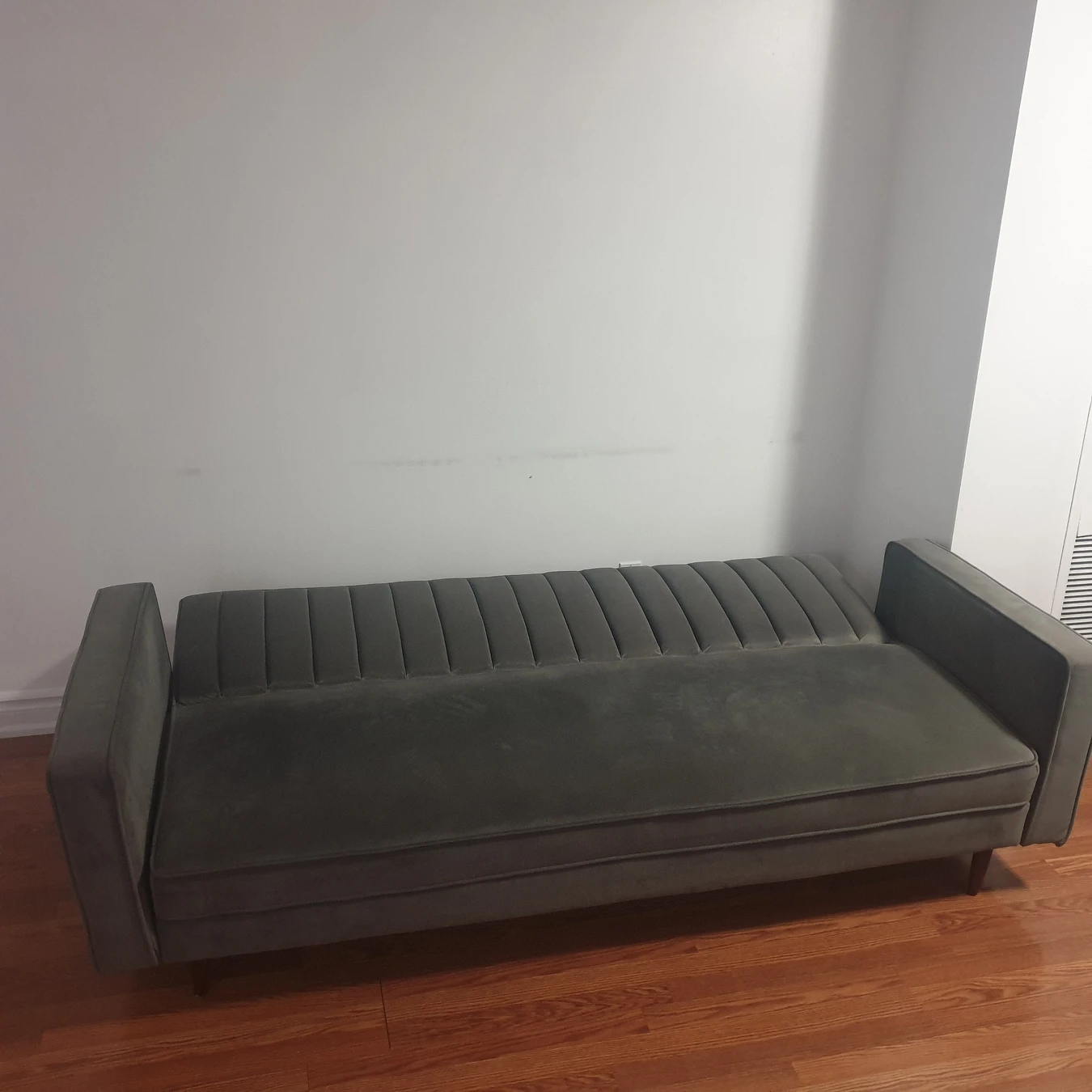 sofa - photo 3