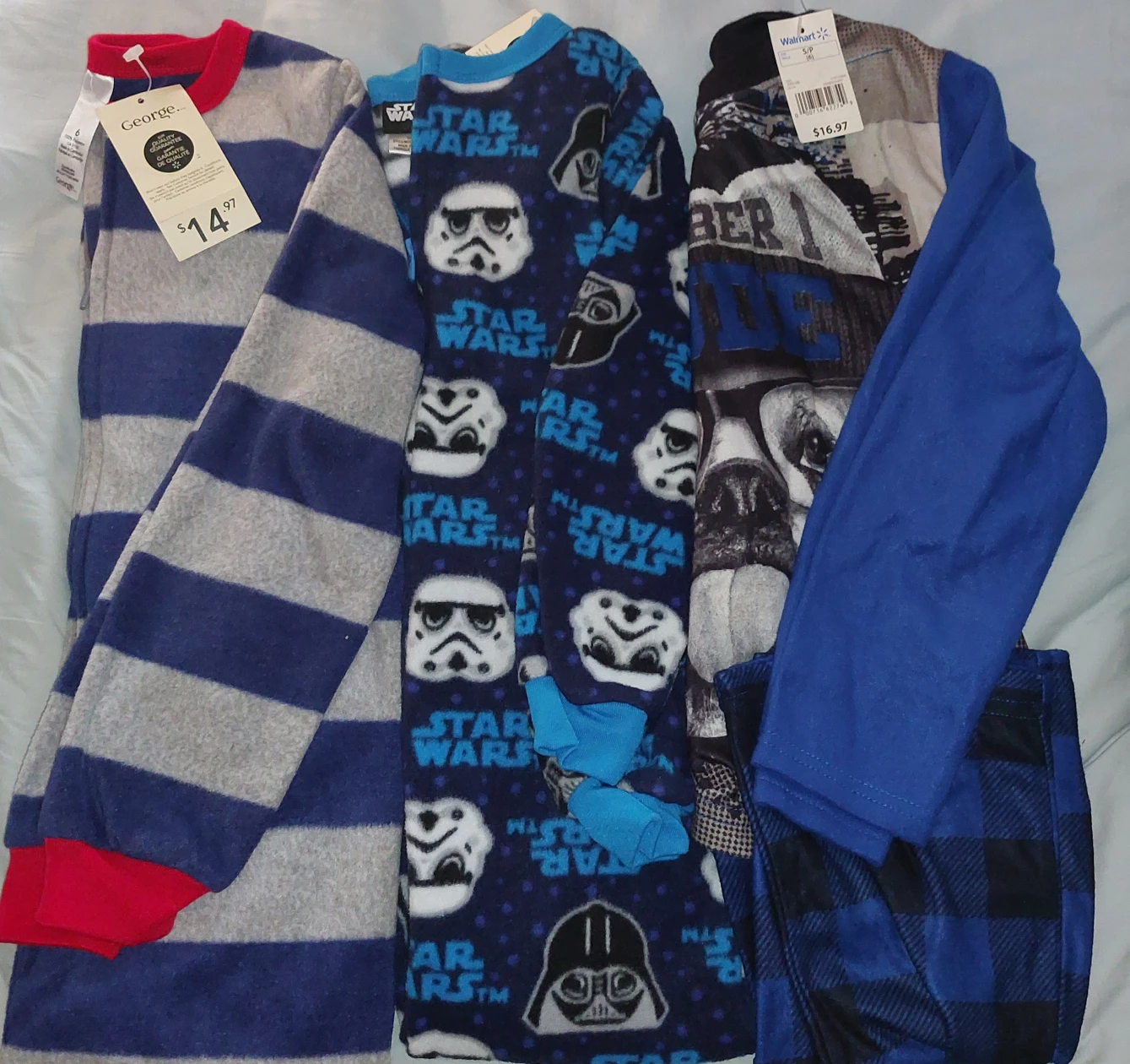 90+ Boys Fall/Winter Clothes T-shirts, Shorts, PJ's Size 6-7/8 image indicator(3)