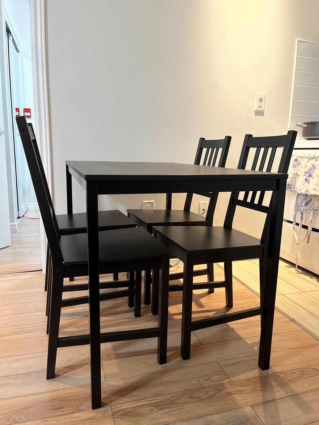 4 Ikea chairs