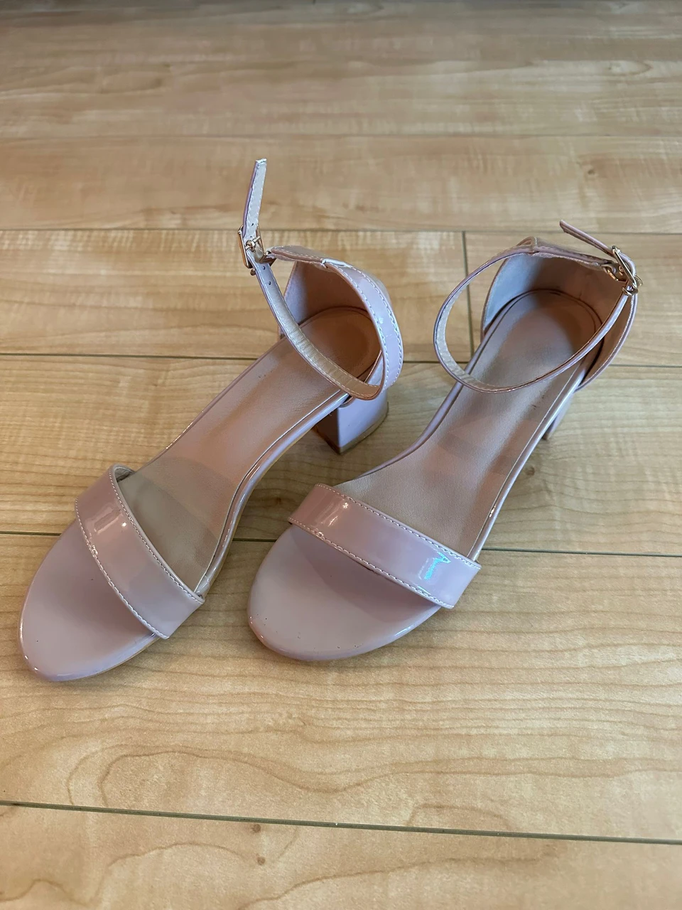 Heeled Sandals 👡 thumbnail