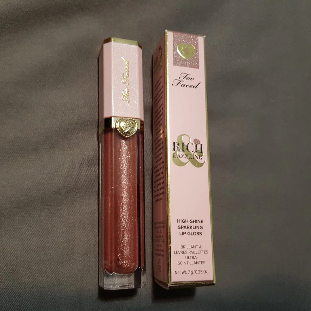 NEW Too Faced Rich & dazzling lipgloss image indicator(2)
