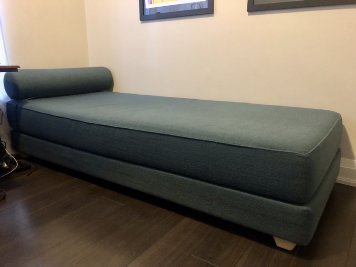 Cb2 day bed - photo 4