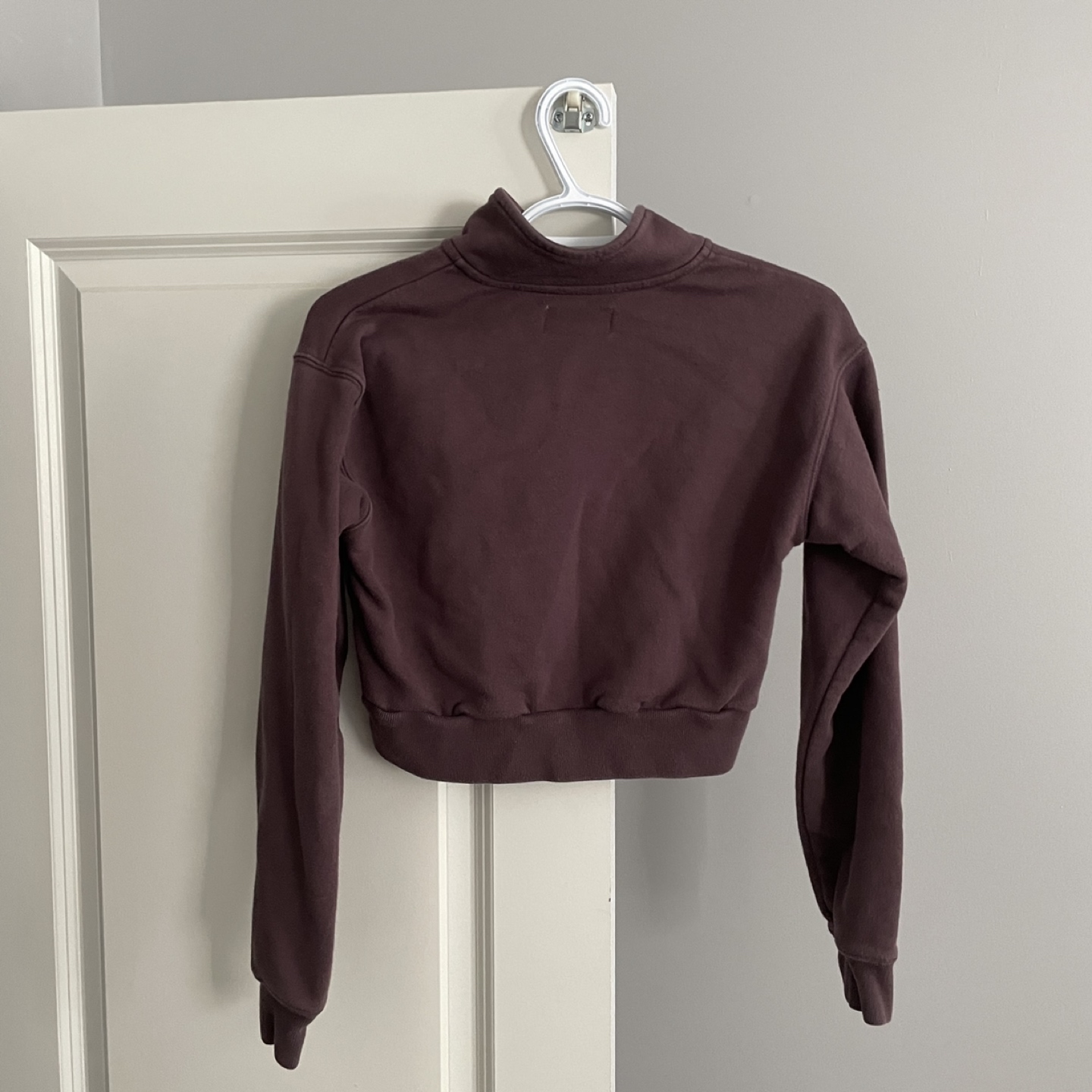 Aritzia - 1/4 zip sweatshirt - photo 2
