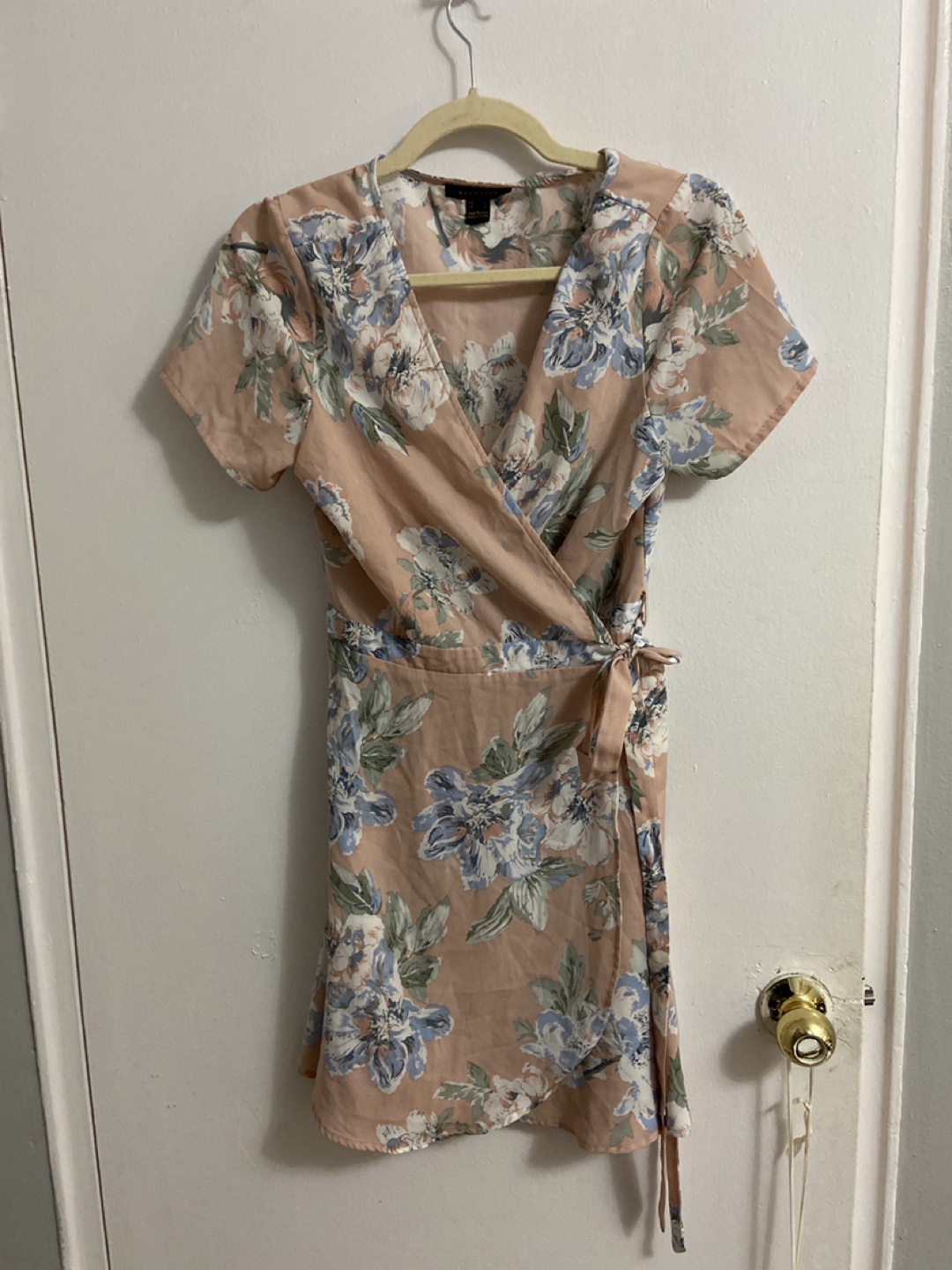 Pink floral mini wrap dress - Large
