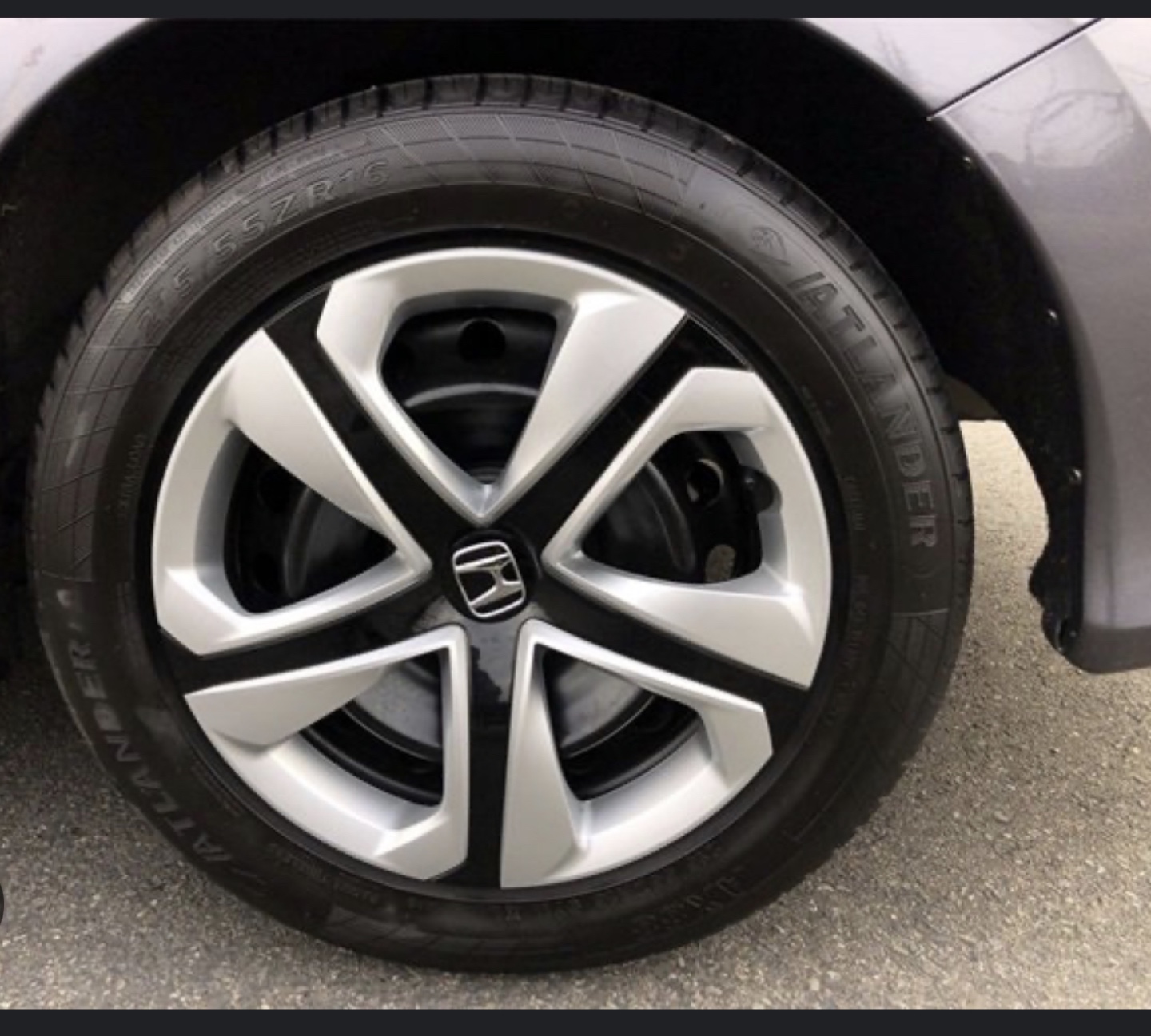 HONDA CIVIC  (4) OEM HUB CAPS 16" 
STEEL RIM COVERS.
