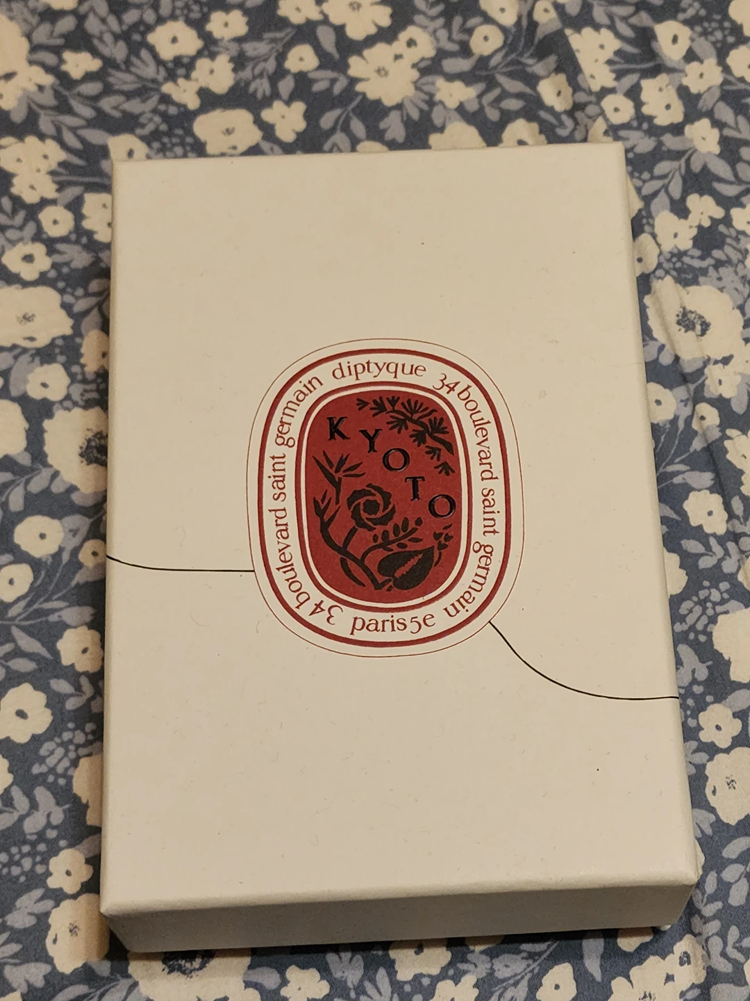 Diptyque Limited Edition Kyoto Eau de Toilette with Furoshiki thumbnail