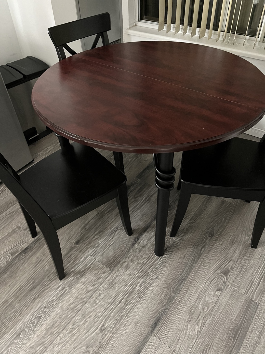 MOVING SALE- Table with extension and three chairs - photo 2