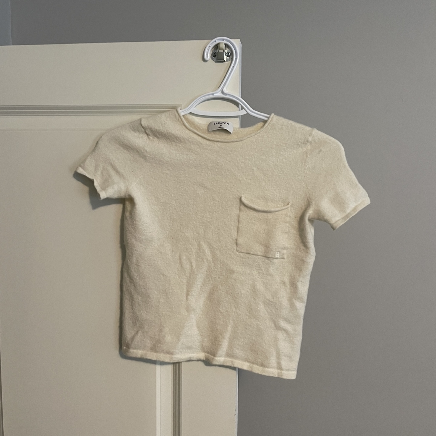Aritzia - Babaton cashmere sweater