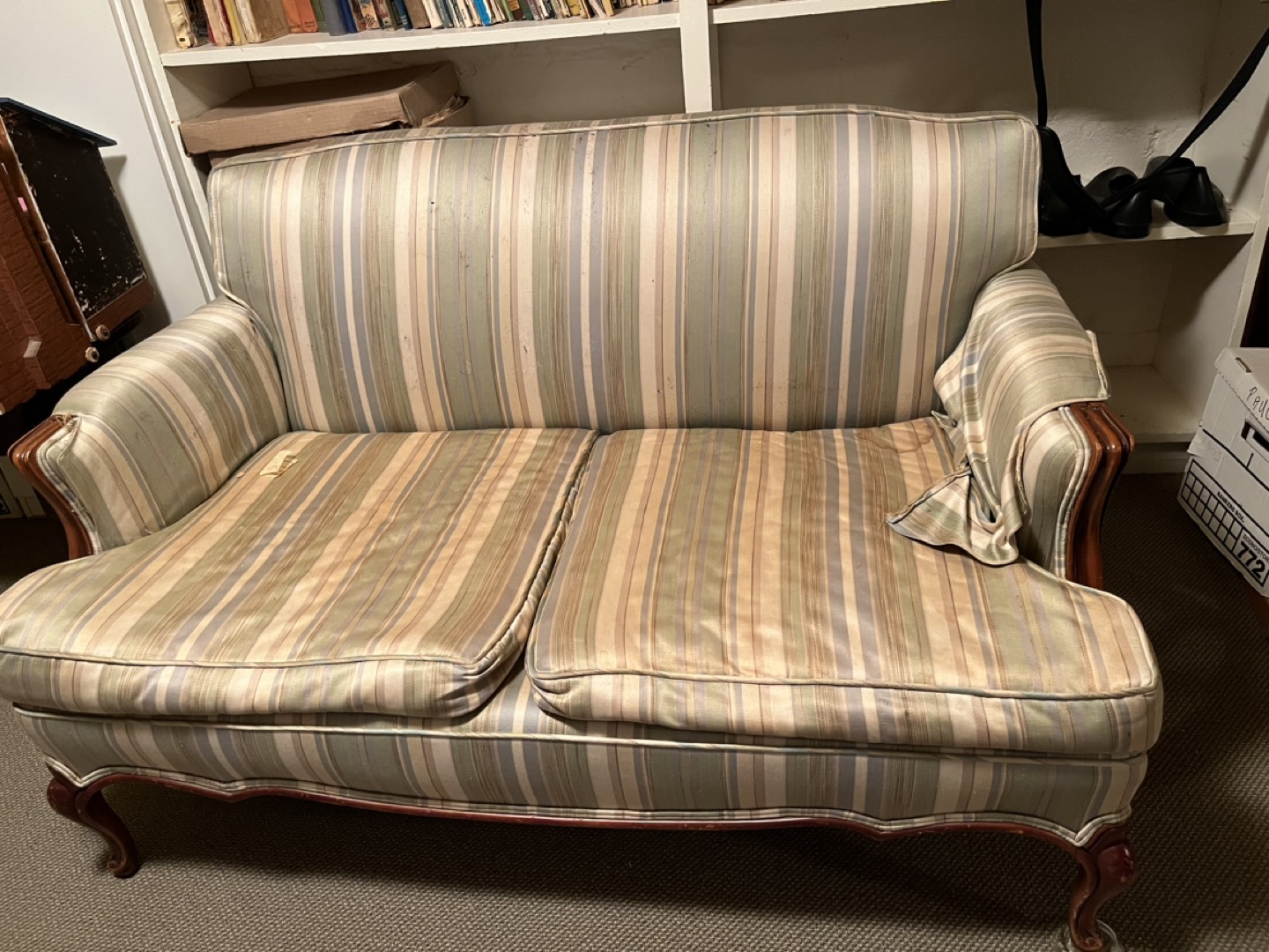 Antique love seat - photo 2
