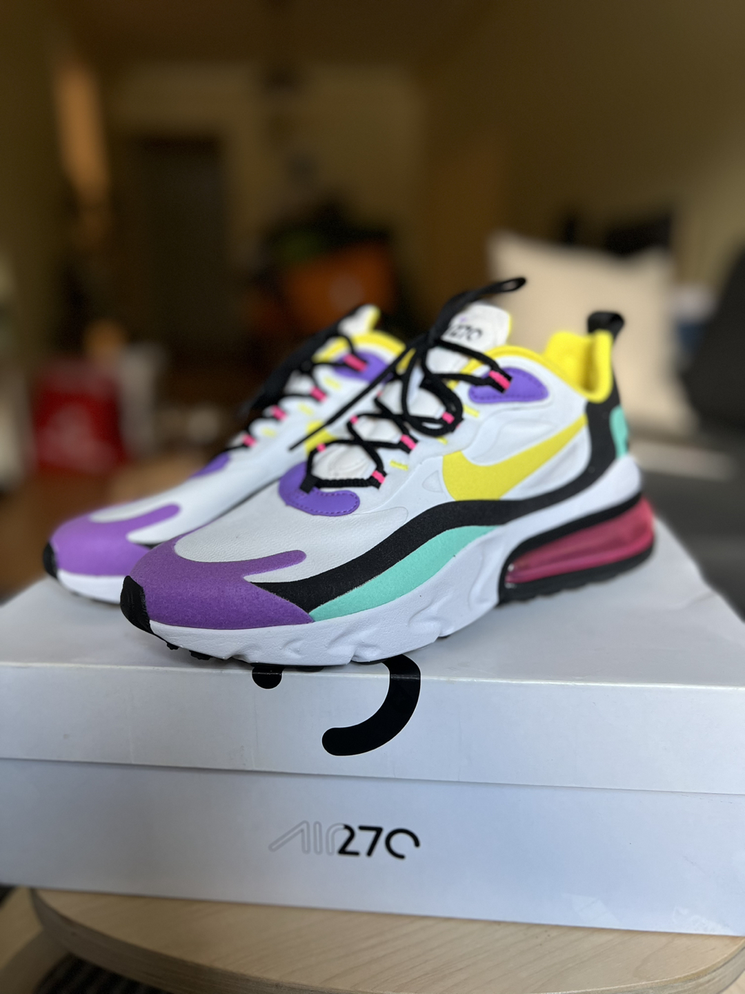 Nike Air Max 270 react (Geometric Art) 7 US W