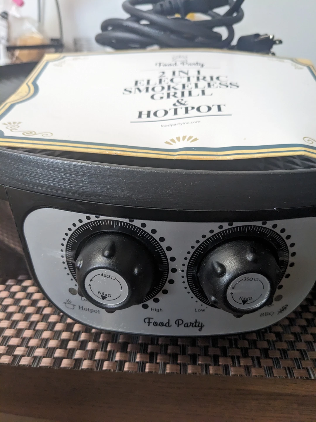 Food party,electic and smokeless grill with hotpot - photo 2