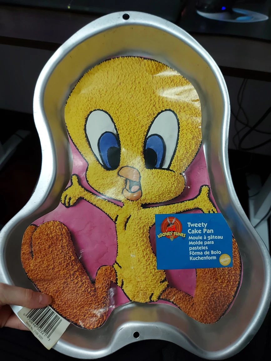 Wilton Tweety Cake Pan 2105-3201 thumbnail