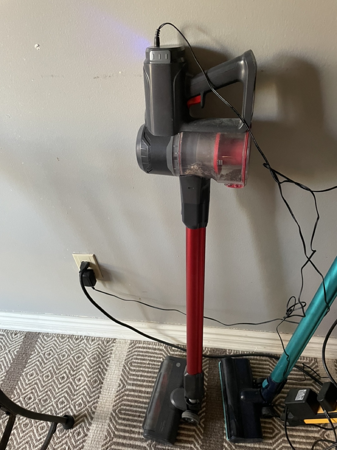 Cordless Vacuum Cleaner - photo 3