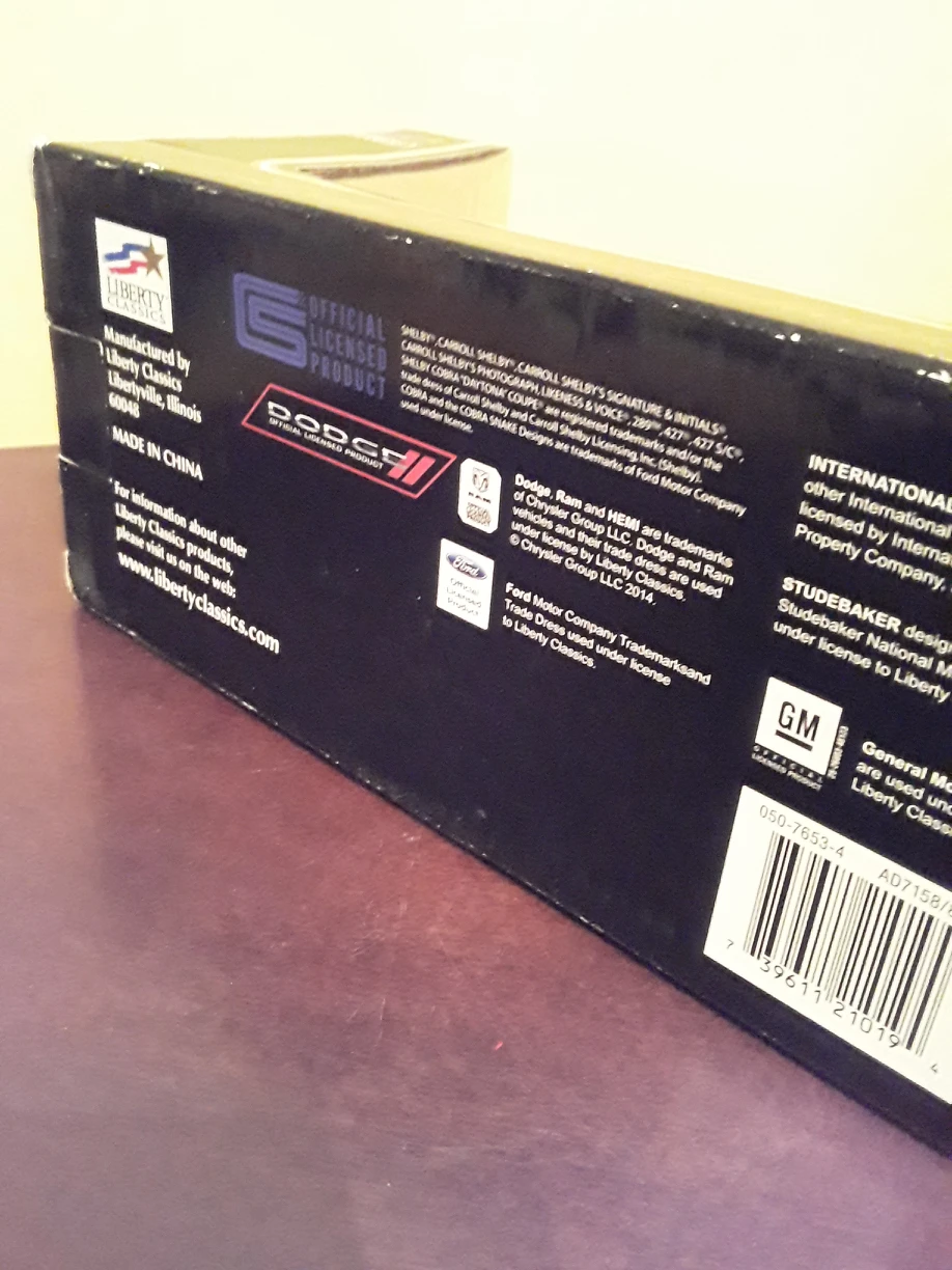 Liberty Classics 1948 Ford Panel Toy/Van Canadian Tire. - photo 4