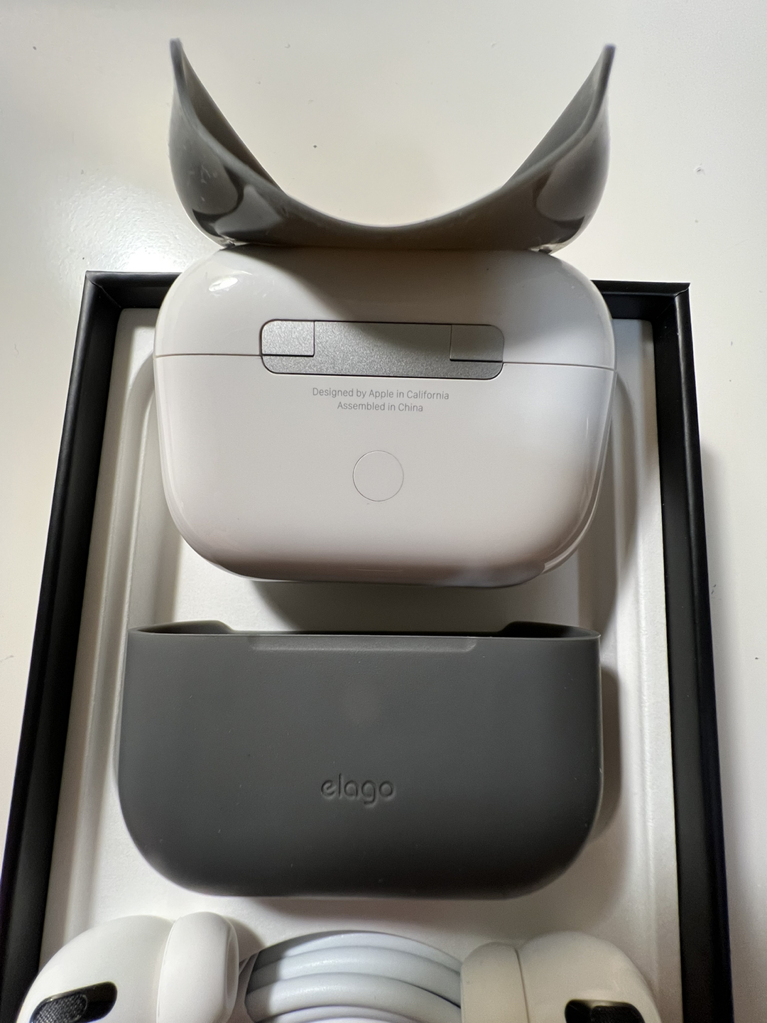 (Mint-Condition) AirPods Pro 1st Gen - photo 3