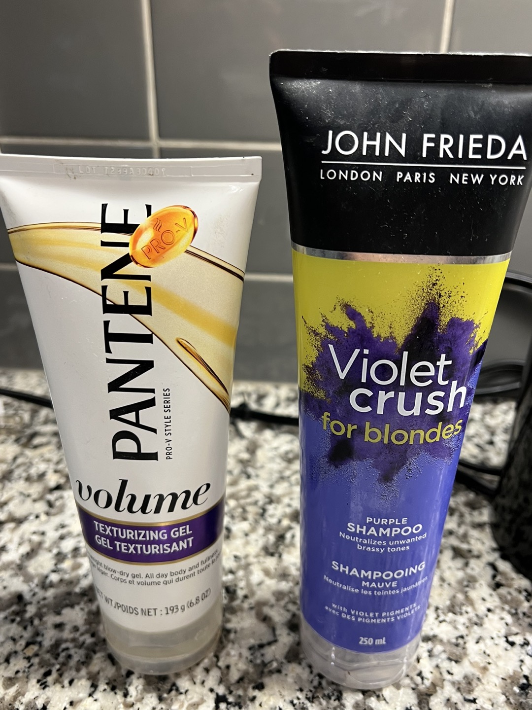Hair texturizing gel & purple shampoo