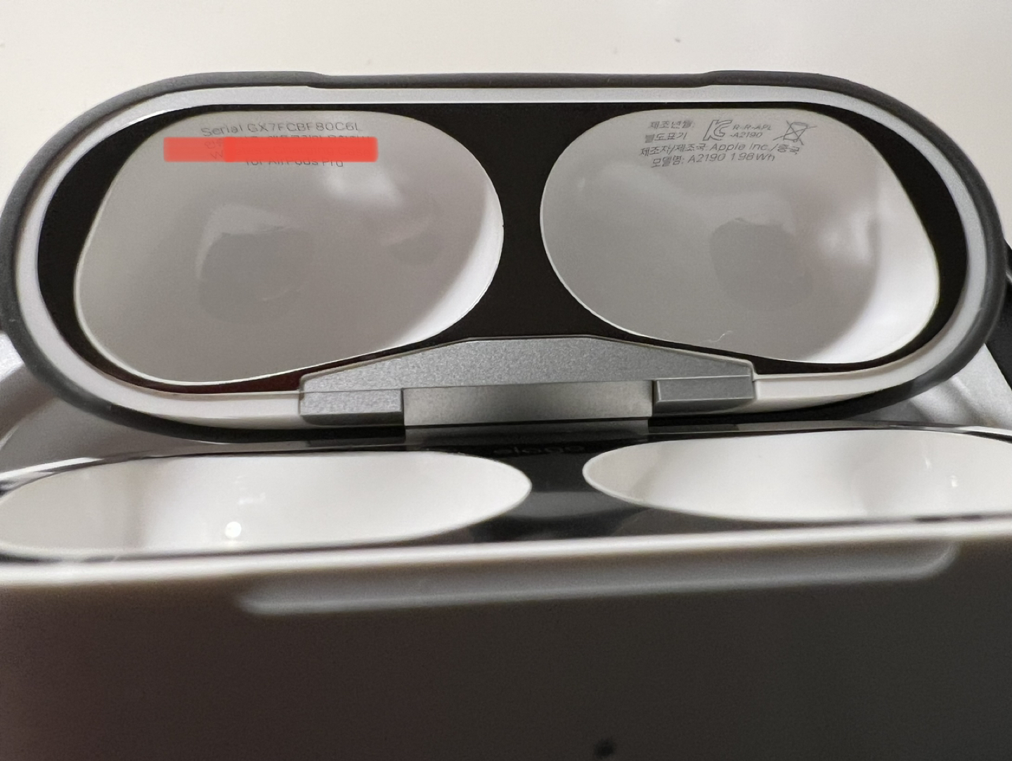 (Mint-Condition) AirPods Pro 1st Gen - photo 5