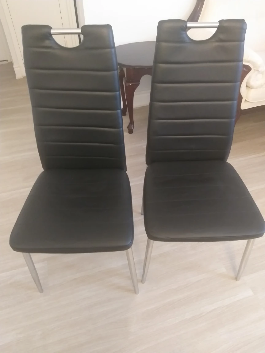 2 dining chairs
