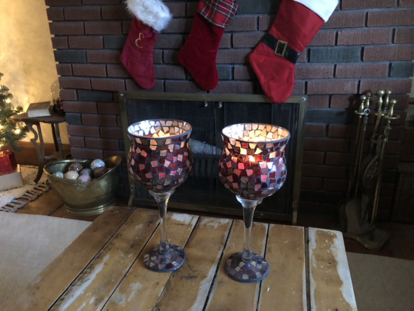 Pretty Christmas glass mosaic mirrored candle holder set thumbnail