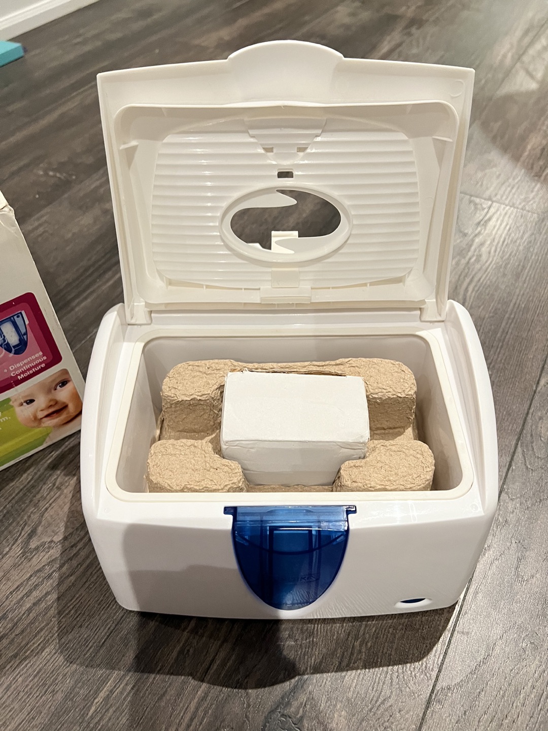 Munchkin wipe warmer - photo 3