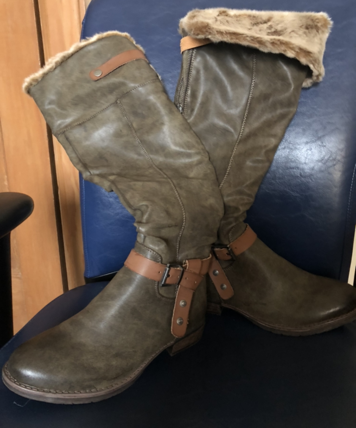 Fashion boots tall olive green size 7 thumbnail