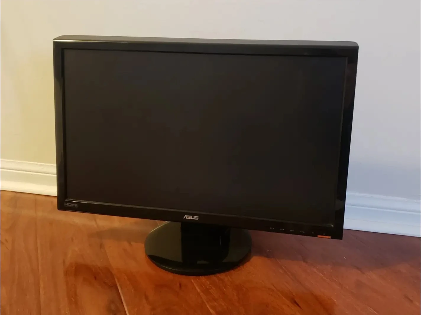 23.5 inch ASUS HD monitor thumbnail