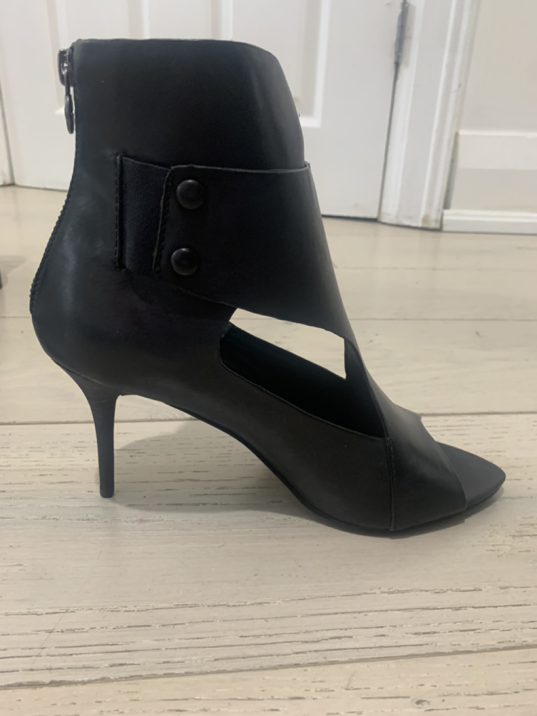 Max studio high heels image indicator(3)