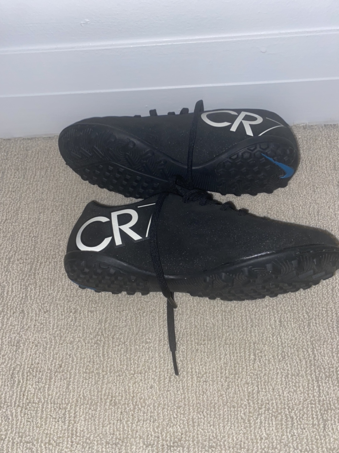 Soccer Shoes - photo 3