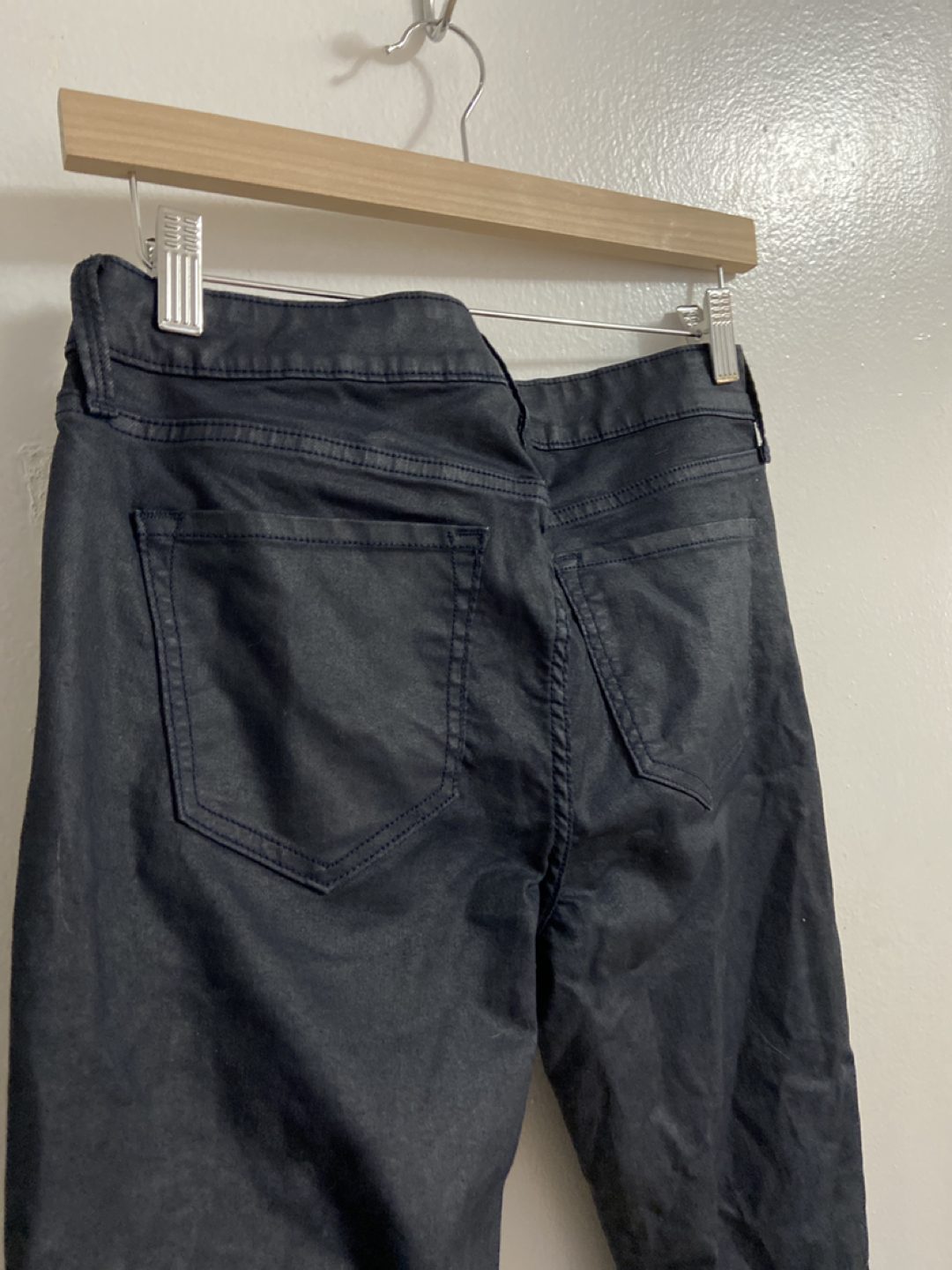 Old Navy Rockstar Jeans - Size 8 image indicator(3)