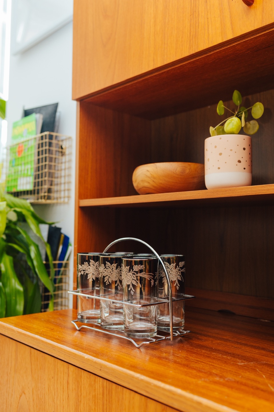 MCM Ombre Etched Highball Set 🤎 image indicator(3)