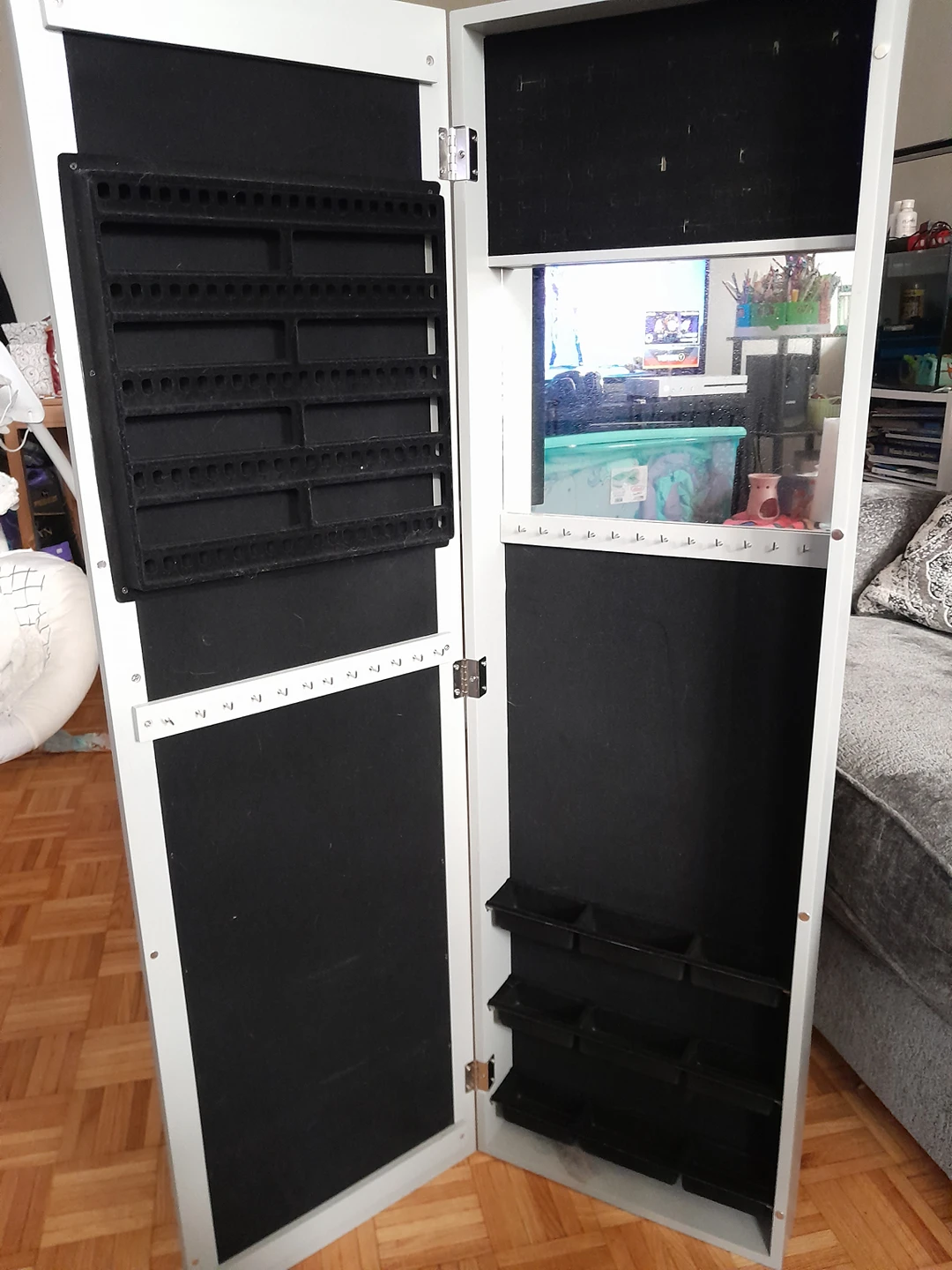 Jewelery box mirror
