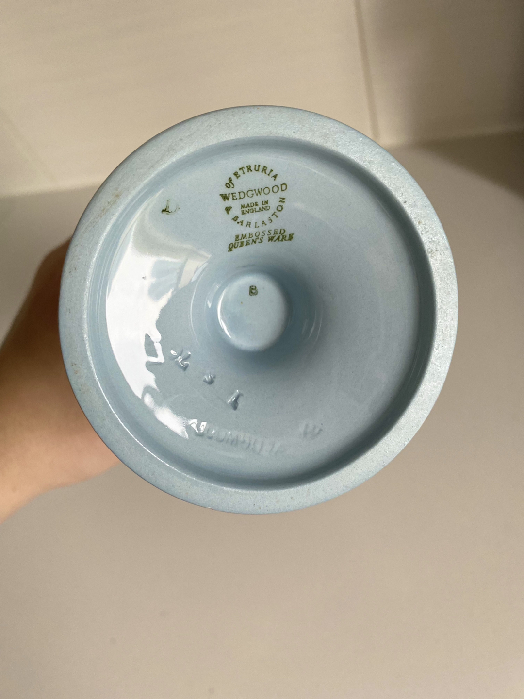 Vintage Wedgwood Etruria & Barlaston Trumpet Vase image indicator(4)