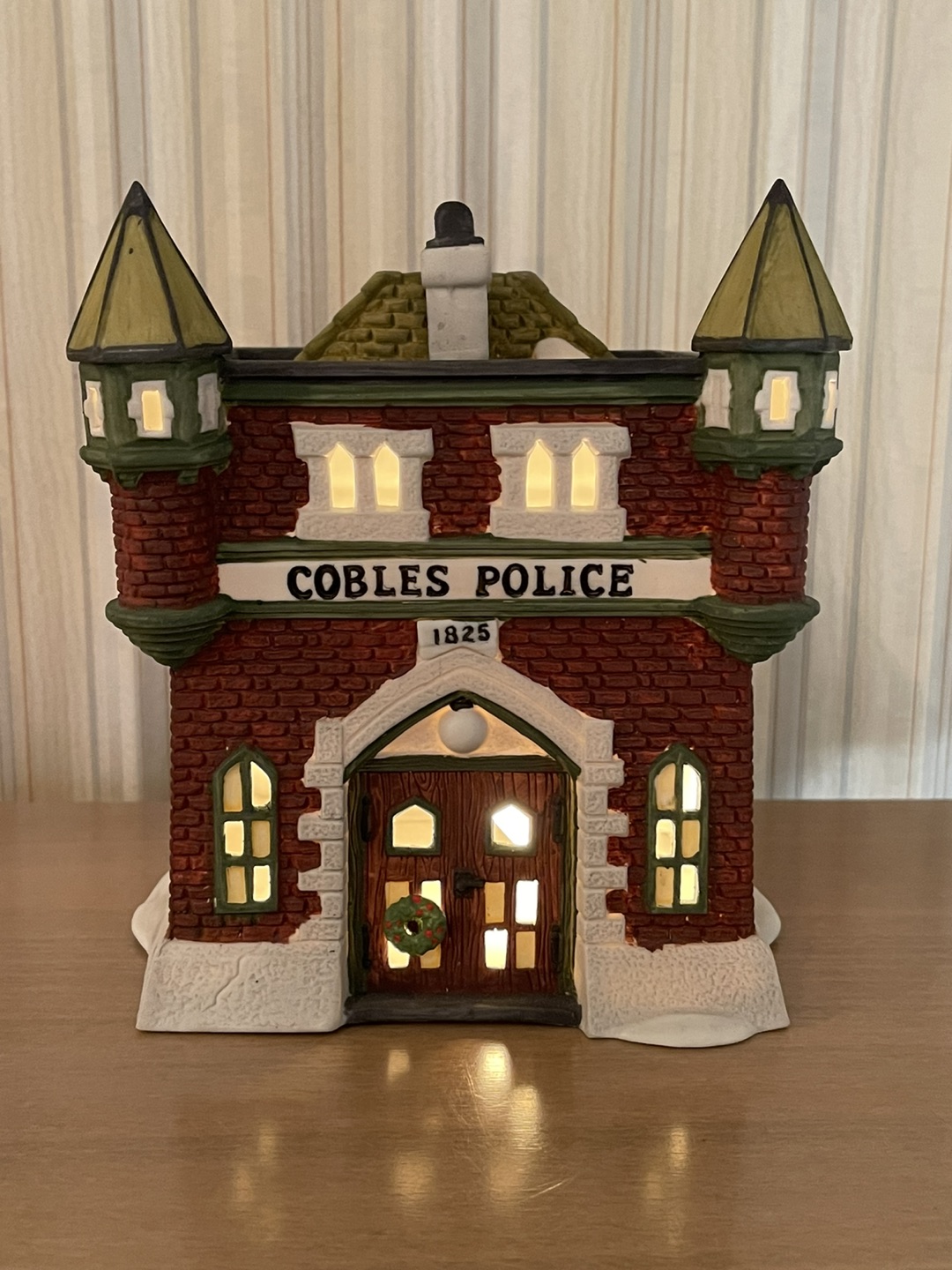 Cobles Police Station 5583-2
Department 56 Dicken’s Village thumbnail