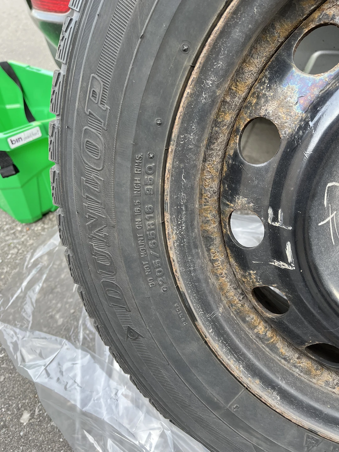 Reduced Set of 4 Dunlop Winter Tires On Rims Read Ad for details image indicator(3)