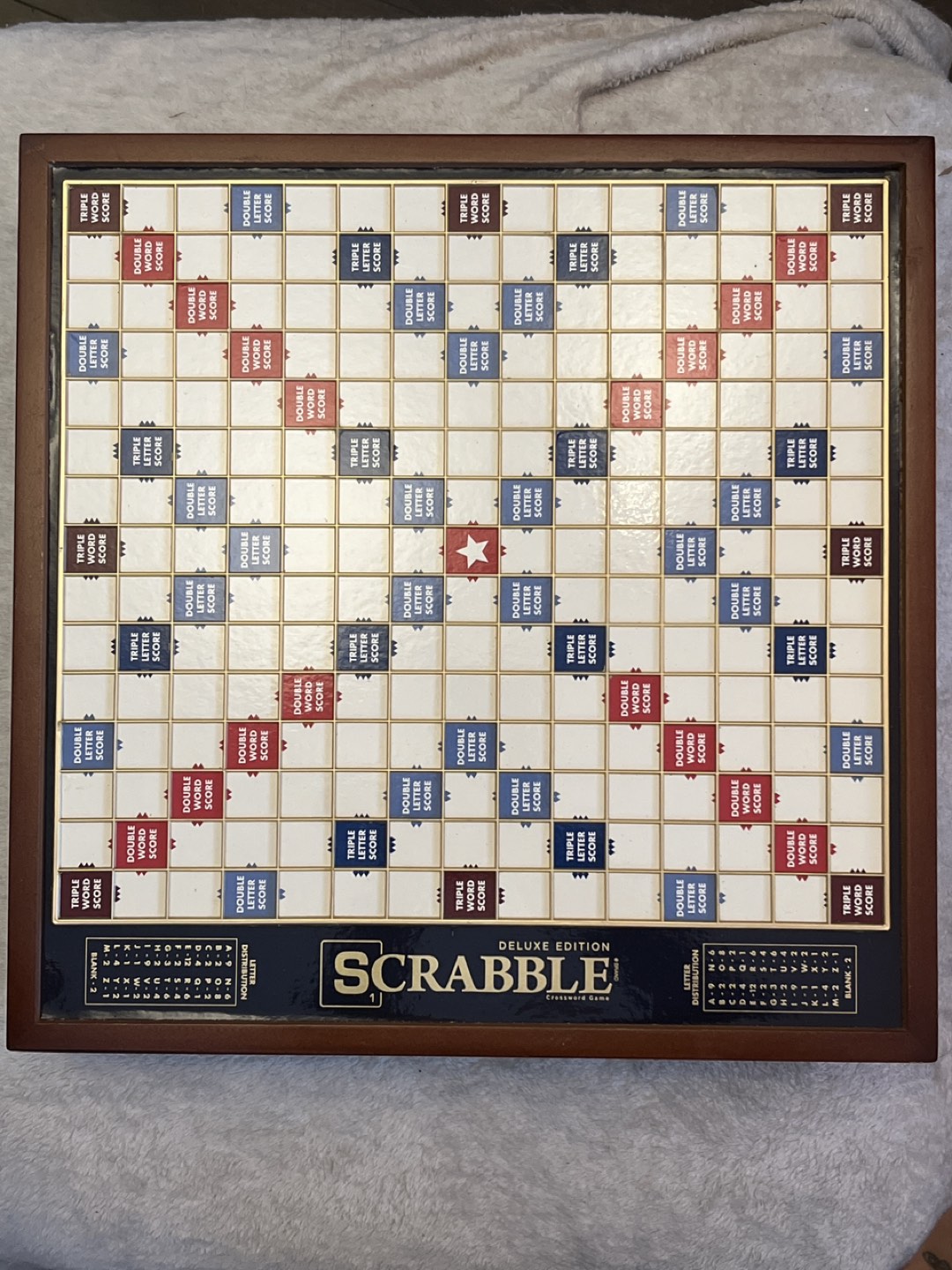 Elegant Scrabble Game Board image indicator(2)