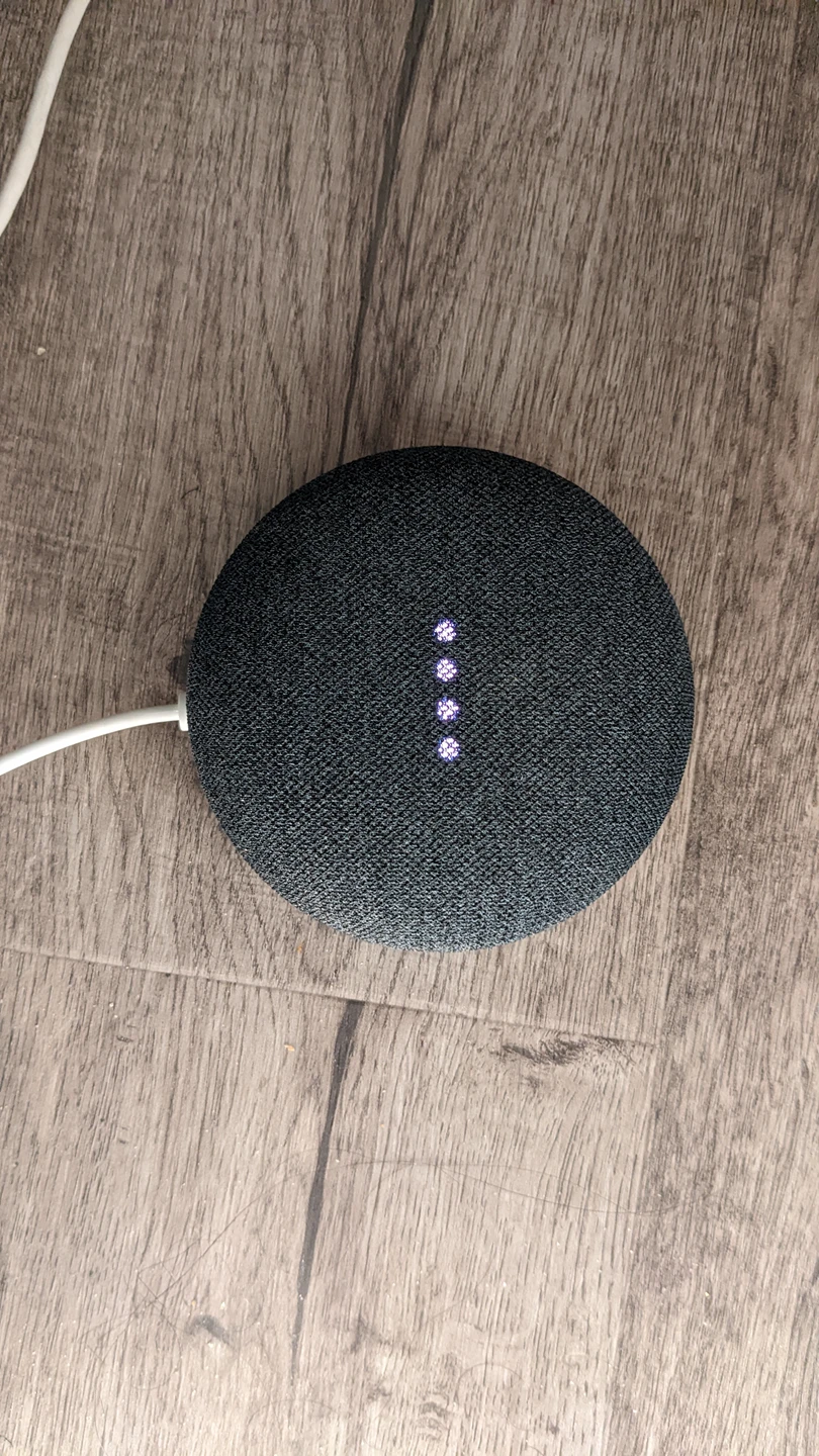 Google Nest Mini - 2nd Gen - Great Condition - photo 2